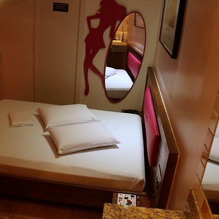 Auhe Motel (Adults Only) Betim Bagian luar foto