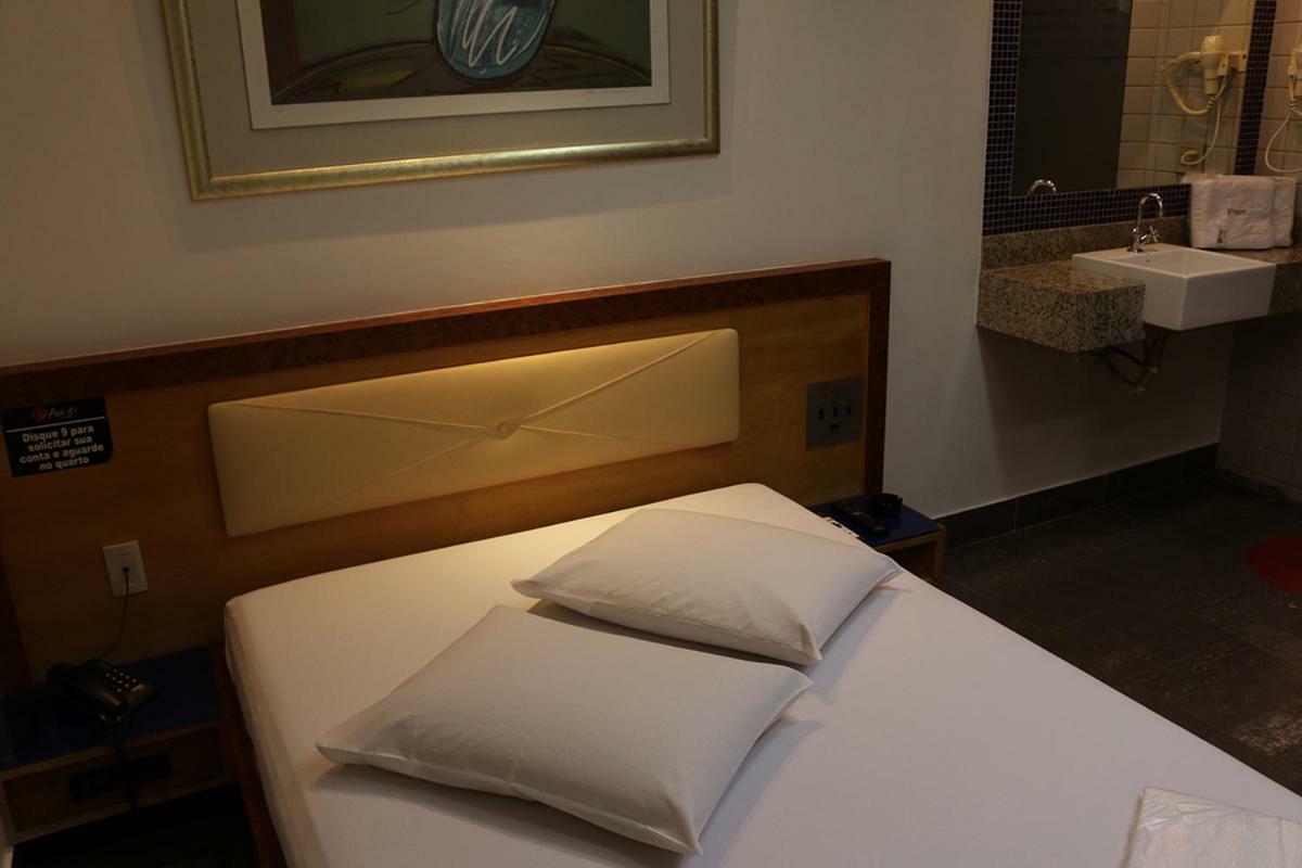 Auhe Motel (Adults Only) Betim Bagian luar foto